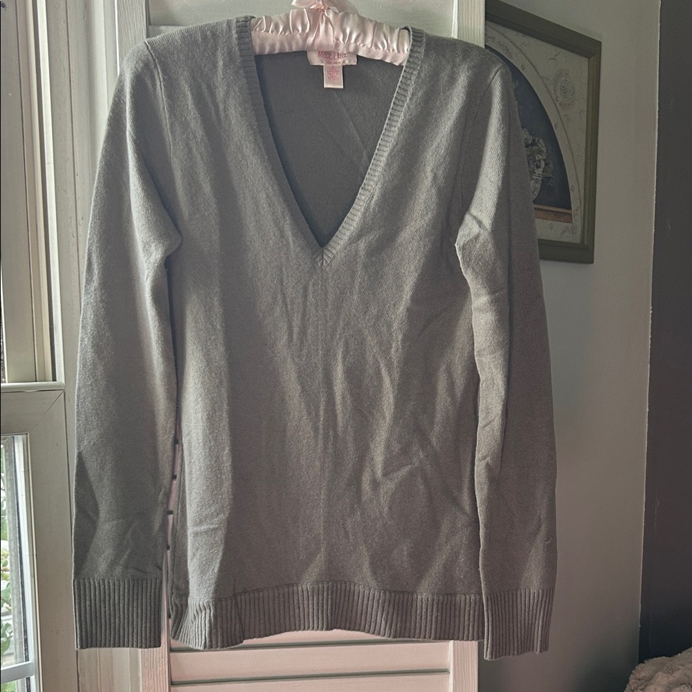 Maika Gray Cashmere Garment